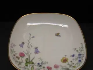 Danmarks Flora Kagefad 19 x 19 cm.