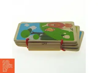 bog i træ fra Hape (str. 14x12 cm)