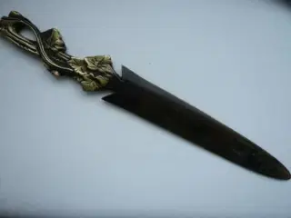 Flot bronce kniv (V43)