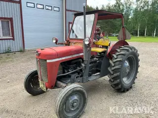 Traktor Massey-Ferguson 30