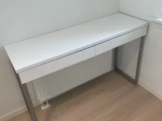 Skrivebord / konsolbord 