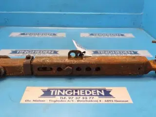 Valtra T213 Stabilisator V37119110