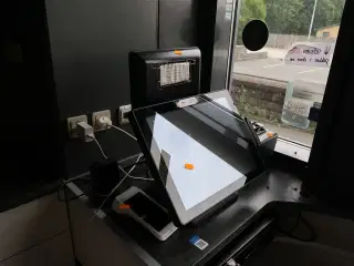 Kasseapparat POINDUS VariPOS 750, dankortterminal, bonprinter m.m.