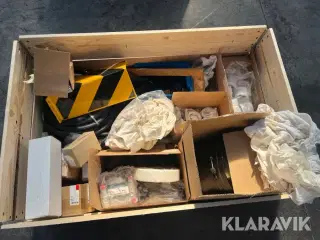 Blandet lot - bolte, fittings og øvrigt