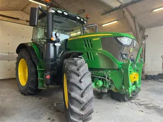 John Deere 6155R AUTOPOWER! FULD AFFJEDRING OG FRONT PTO! UNDER KLARGØRING!