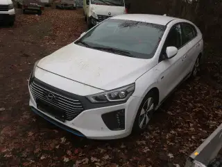 Personbil HYUNDAI LONIQ PHEV HATCHBACK DCT (MOMSFRI)