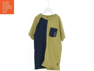 T-shirt med knap fra Pomp de Lux (str. 164)