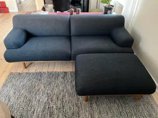 3 personers sofa fra Bolia med puf