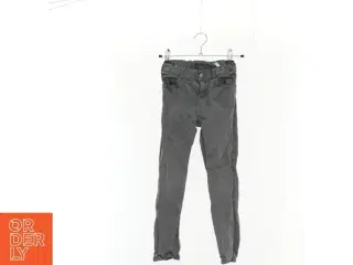 Jeans fra H&M (str. 128 cm)