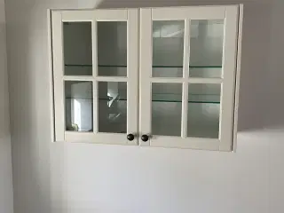 Vitrineskab med glaslåger