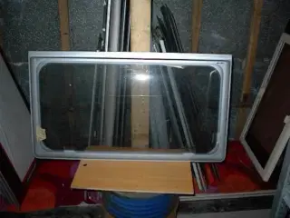  Side Rude Hymer