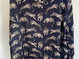 H&M bluse m. print, lynlås i nakke