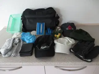 Skuldertaske, Kasketter, Hue, Handsker/ Jakke Habi