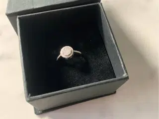 Diamant dame ring fra Calisto