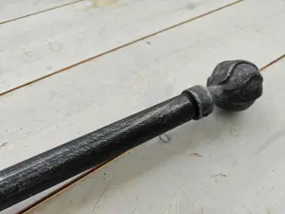 Gardinstang i rustik/patina look 