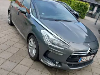 Citroen DS5