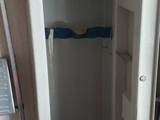 RESAVERET Våbenskab 