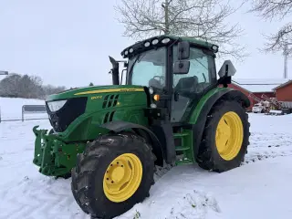 John Deere 6105R 