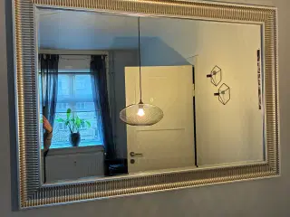 Spejl med sølvramme