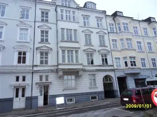 Lille 2 værelses lejlighed i roligt  kvarter, Randers C, Aarhus