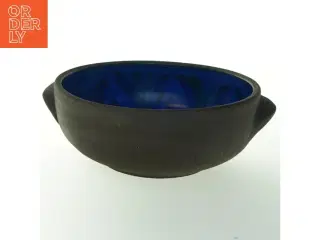 Keramisk skål med blå inderside