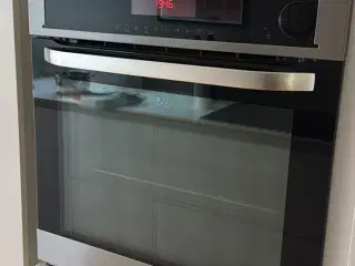 Fin ovn med dampfuktion i pizza program