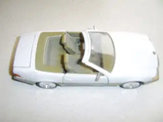 MERCEDES BENZ 500 SL åben sportvogn hvid