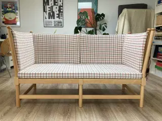Børge Mogensen tremmesofa med tilhørende sofabord 