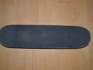 Selvbygget skateboard incl værktøj