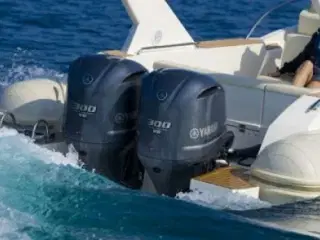 Yamaha F300