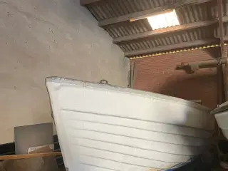 Fjordjolle med bådvogn