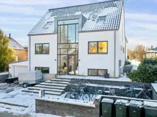 12 mdr fra 1/7 eller efter aftale - Nordic Housing