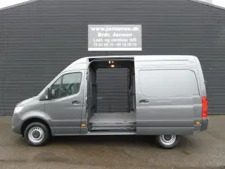 Mercedes-Benz Sprinter 317 2,0 CDI A2 Pro 9G-Tronic 170HK Van 9g Aut.