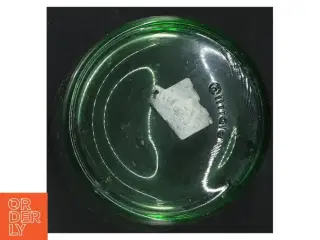 Grøn glaslysestage fra iittala (str. 6,5 cm)