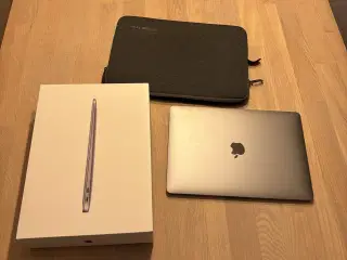 MacBook Air 13”