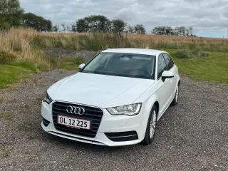 Audi A3 1, 4 tfsi S-tronic 