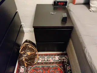 2* kommode og 2* natbord MALM