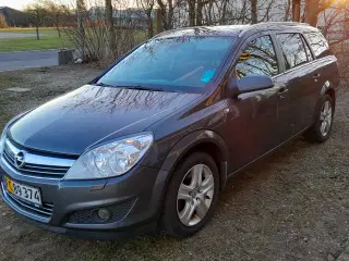 Opel Astra 1,7 Cdti. model 2011. synet .m. Plader 