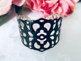 Armbånd i fin stand 
