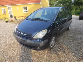 Citroen Picasso 1.8 i Synet Marts 2025. 