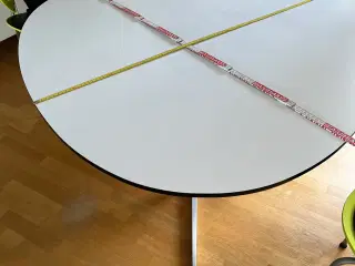 Spisebord plektorformet