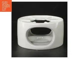 Fyrfad i porcelæn (str. H 7 cm. ø. 13,5 cm)