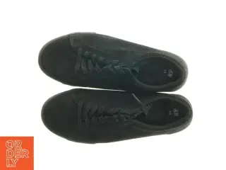 Sorte sneakers (str. 44)