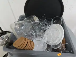 Blandet glas, karafler, tallerkener mv. EVA SOLO