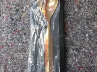Serveringsske BUGATTI CUCNE GOLD