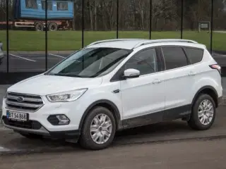 Ford Kuga personbil / Personbil - Yderst velholdt med automatgear