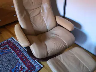 Stressless stol med skammel