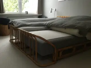 Dux seng (stel + 2 madrasser)