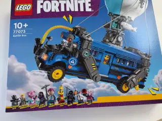 Lego Fortnite Battle Bus 77073