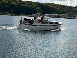 Saga 27 med mast og rig